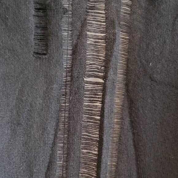 100% Cashmere Unique "Ripped And Destroyed" Design Duster - Picture 4 of 4